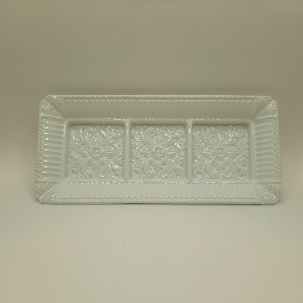Lenox Butler's Pantry 3 part Hors D' Oeuvre tray. Pristine unused condition!